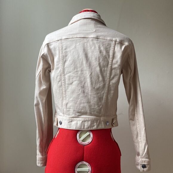 Everlane The Shrunken Denim Jacket - Picture 13 of 14